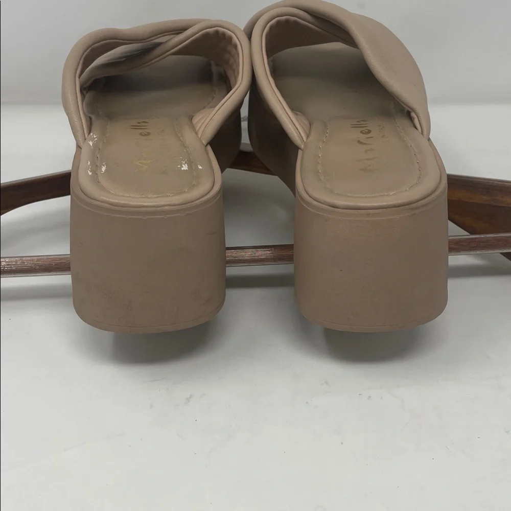 Mariella Beige Platform Criss Cross Platform Slip-On Sandals Size 6.5